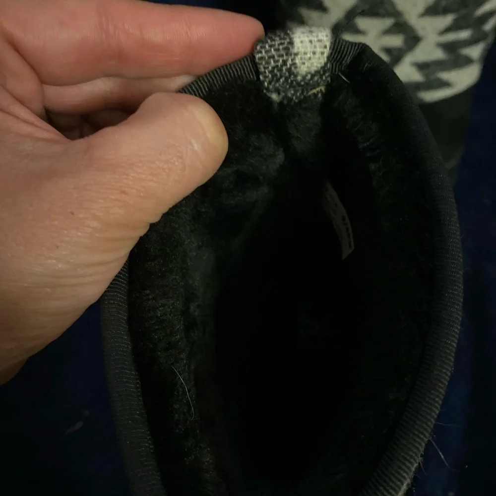 Black and Gray Patterned Women's Winter Boots - Picture 2 of 7